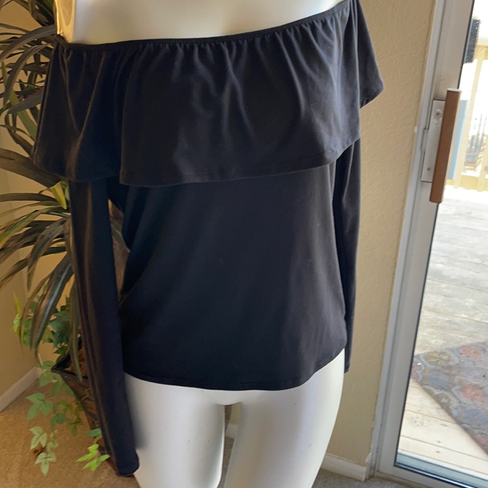 Ruffled off the shoulder top